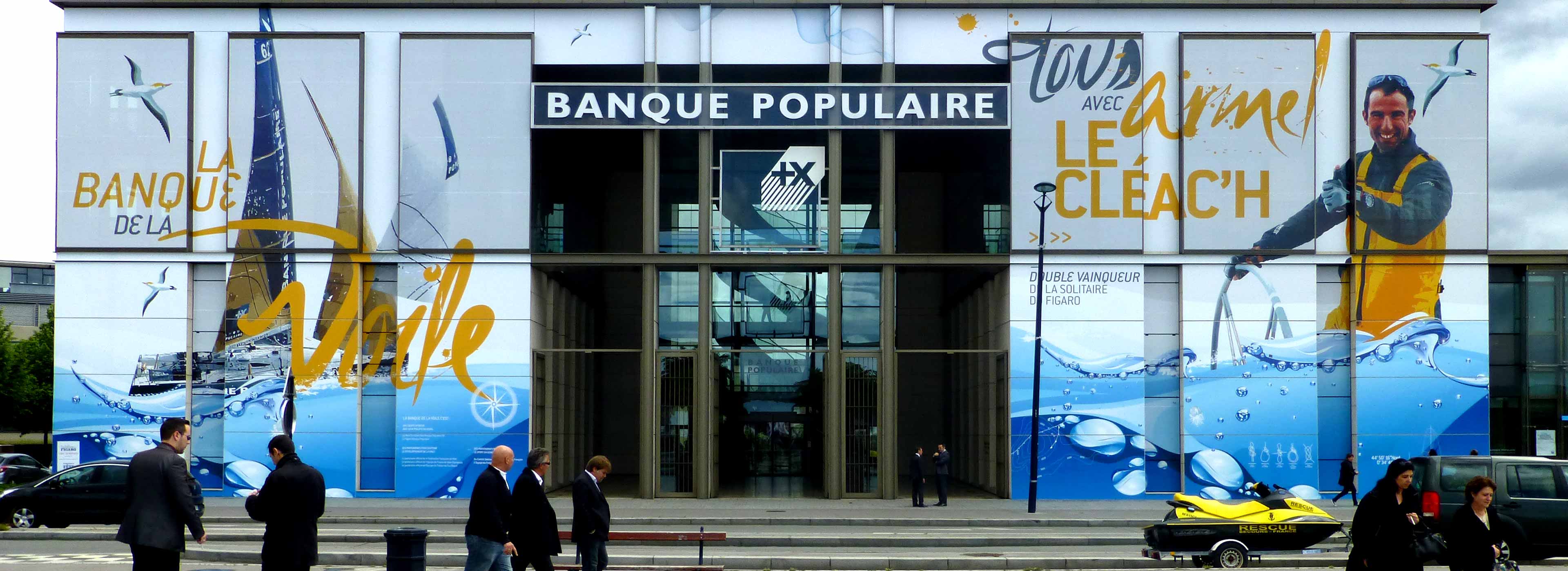 Banque Populaire Aquitaine, creación del revestimiento visual de la fachada de la sede social de la región de Aquitania